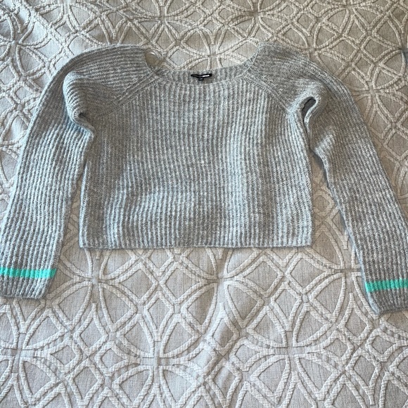 WOMANS FASHION NOVA 2 PIECE SET - Picture 3 of 6